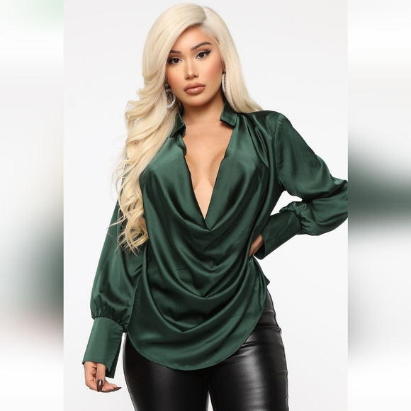 *NWT* Fashion Nova - Touch By Touch Satin Top - Hunter Green - Picture 2 of 9